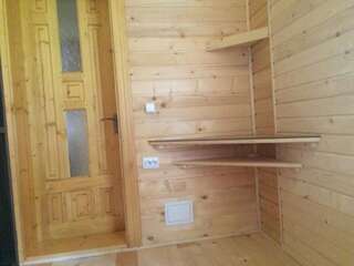 Гостевой дом Mini Cottage Яблоница Апартаменты с 3 спальнями-2